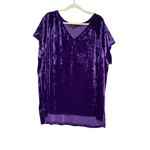 ellos Tops - Ellos purple crushed velvet v-neck short sleeve blouse. Size 2X 26-28